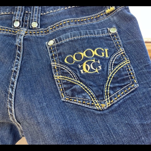 💓 Local Artist True Hand-Painted Jeans - Picture 5 of 6